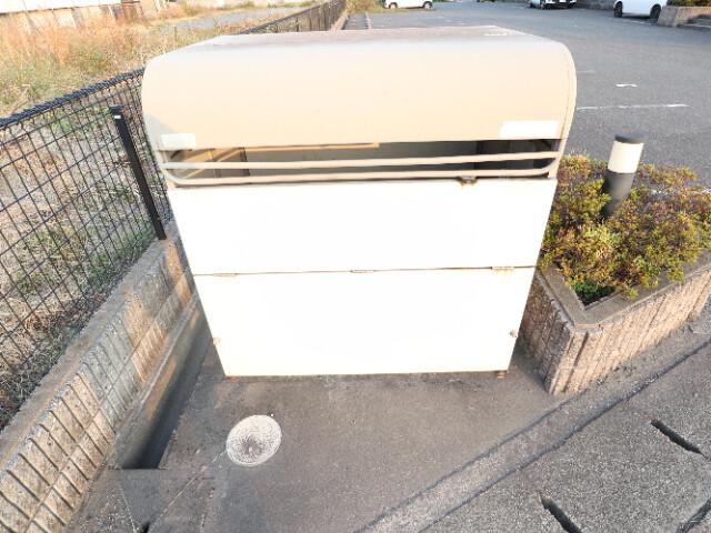 マンダリーネ広江