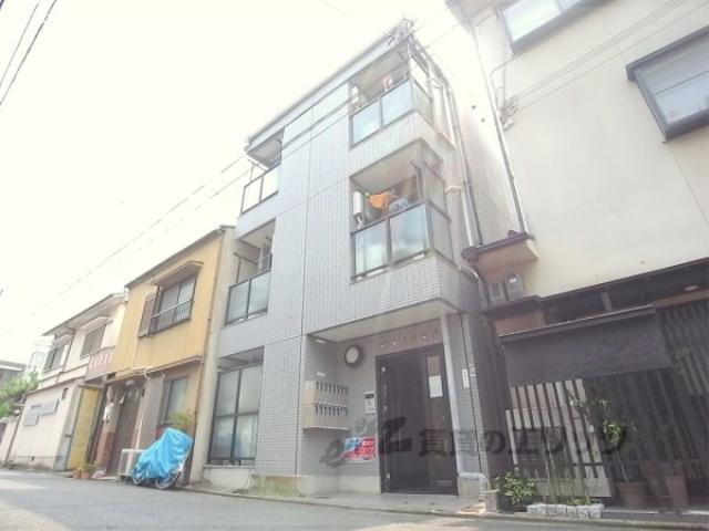 ヴィレッジヒル