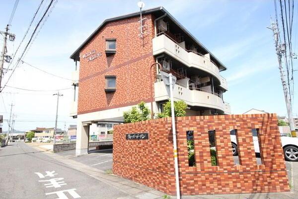 クローバーガーデンC