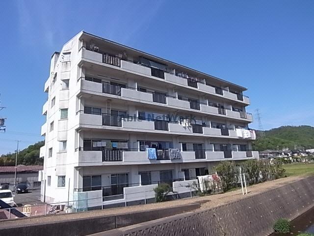 メゾン静