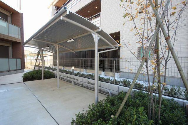 つくばエクスプレス 八潮駅 徒歩6分 3階建 築9年