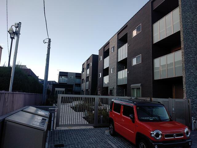 ORCHARD COURT I