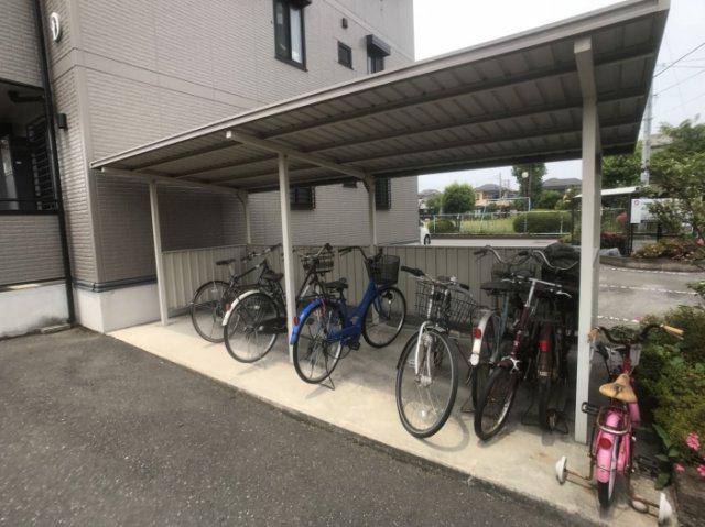サニーウッドD