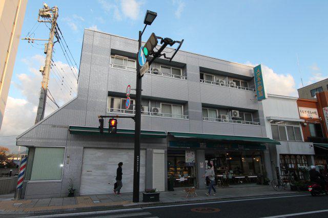 フラットリットシライ
