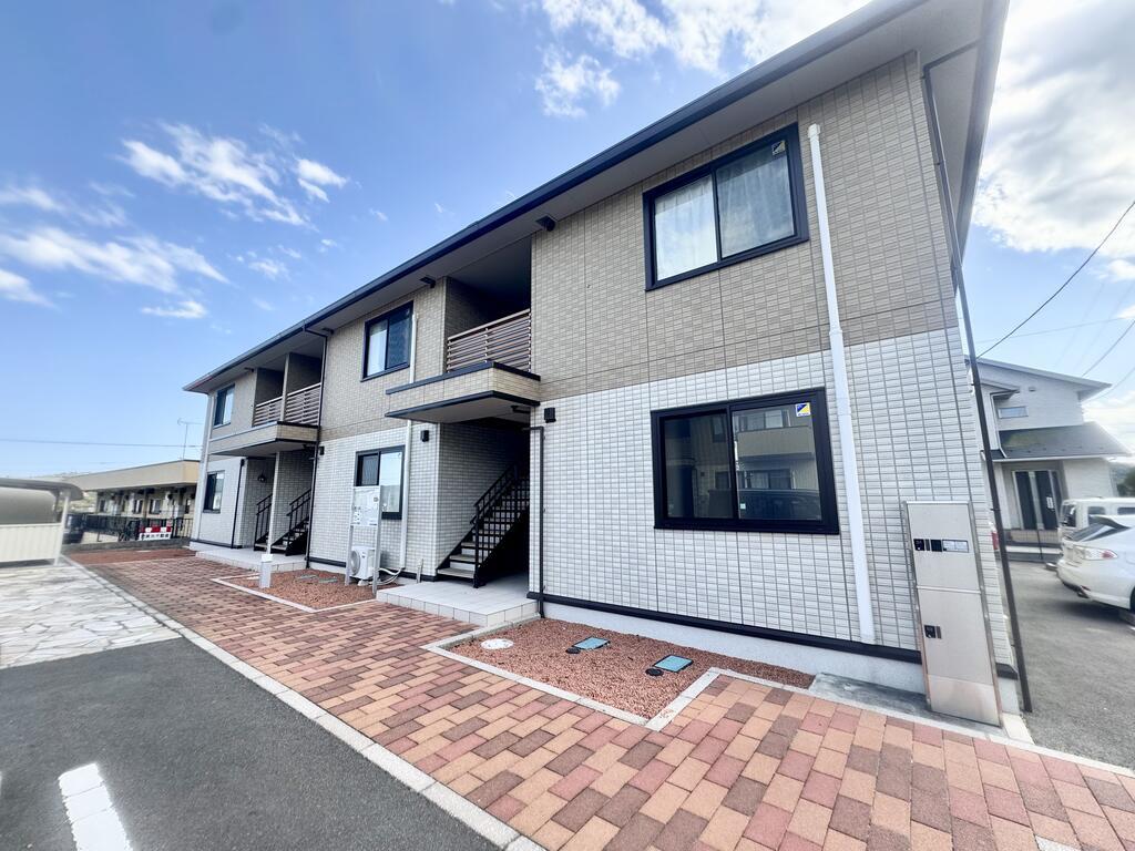 サンシャインガーデン玉川 B
