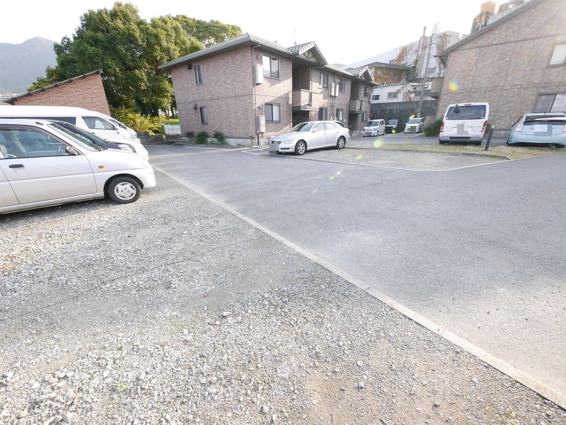 クレッシェンド黒崎公園横