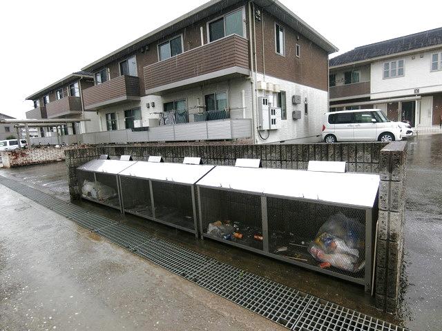 シャーメゾンアゼリアABC棟
