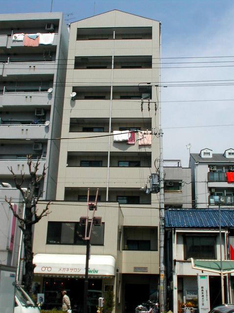 ロイヤルイースト