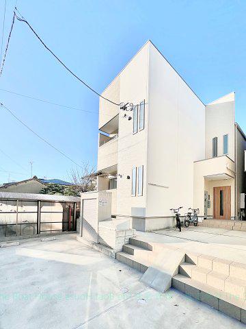 GRANDTIC MORALIS N