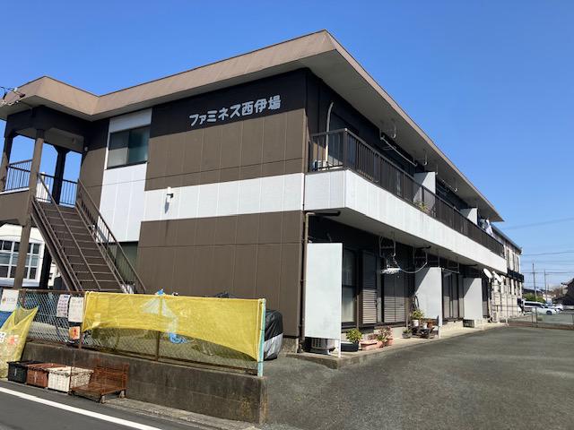 ファミネス西伊場