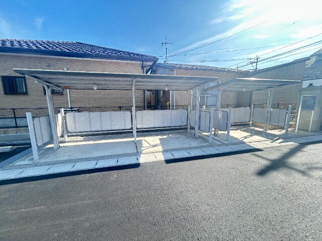 さくらヒルズ B