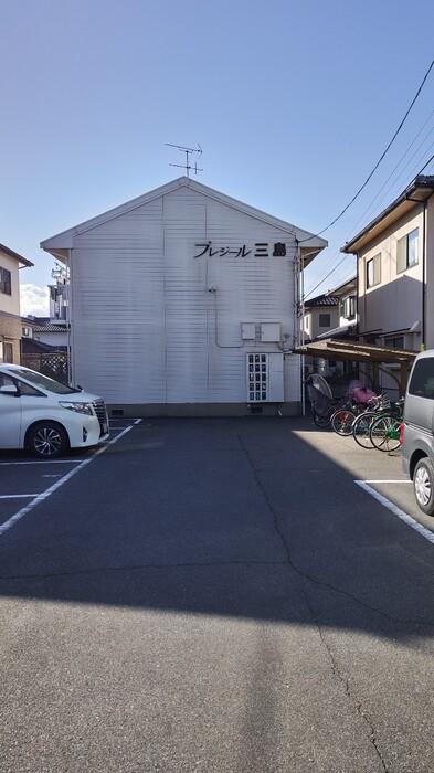 プレジール三島