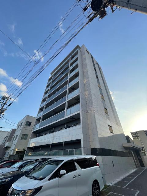 BLASTO RESIDENCE