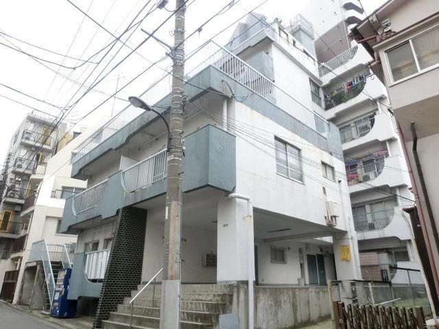 カースルいずみ