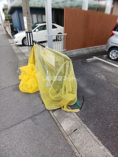 ファミール羽根C