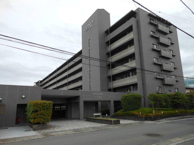 グランヴィ南甲府