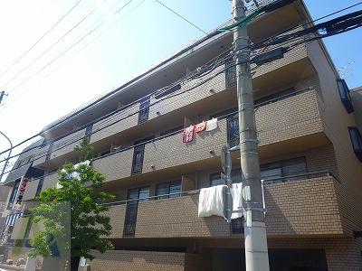 ファミーユ梅元