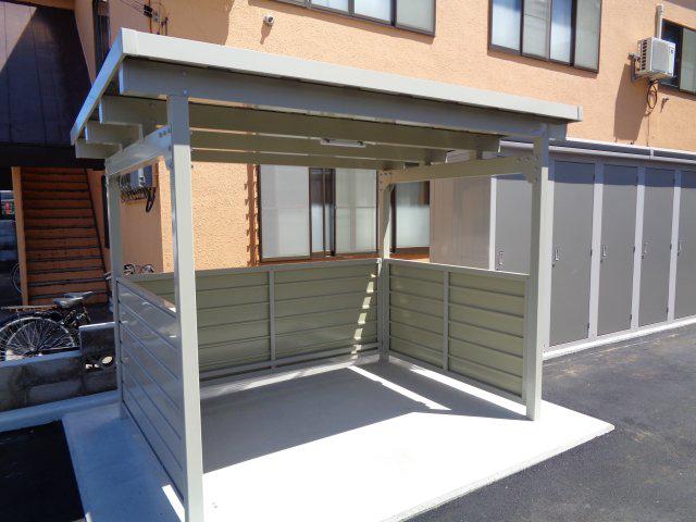 D-ROOM中央