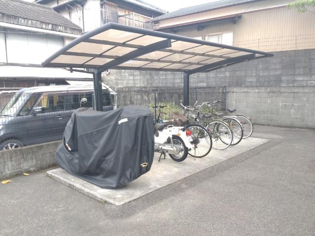 IVY COURT A棟