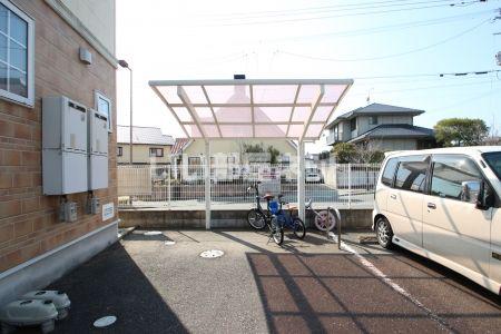 IMAGINE HOUSE