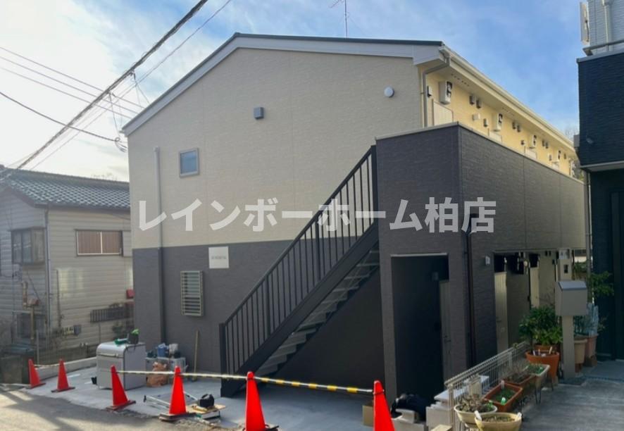 ウィステリア