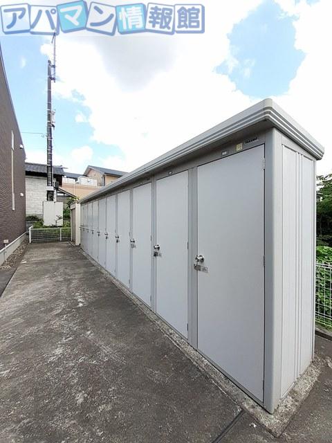 シュティル