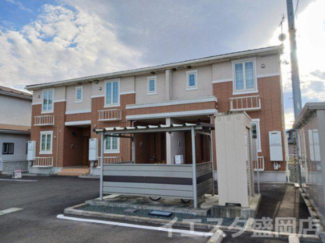 ＪＲ東北本線 岩手飯岡駅 徒歩18分 2階建 築10年