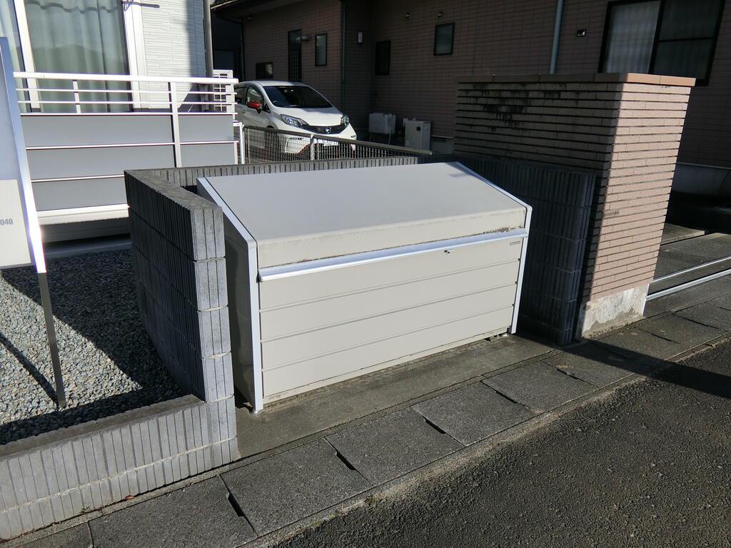 ＪＲ常磐線 鹿島駅 徒歩17分 2階建 築10年