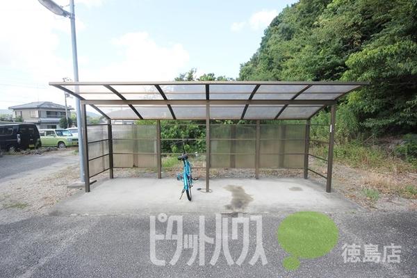 コーポレインボー