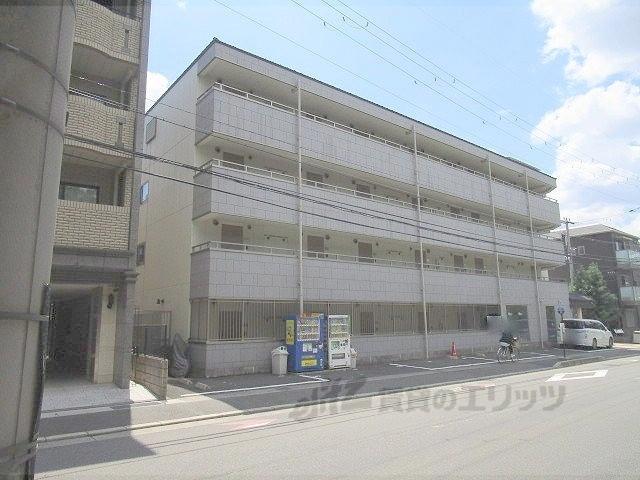 PINE館1