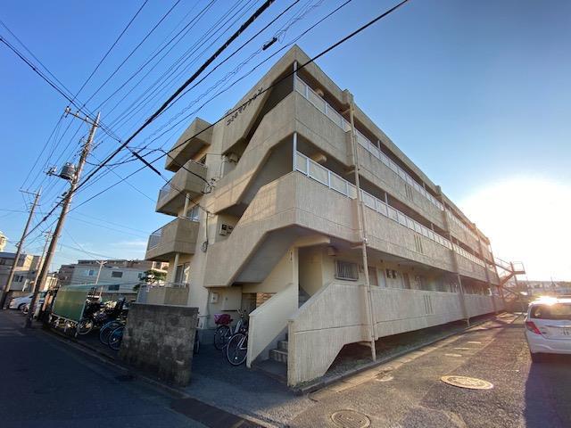 コミネマンション