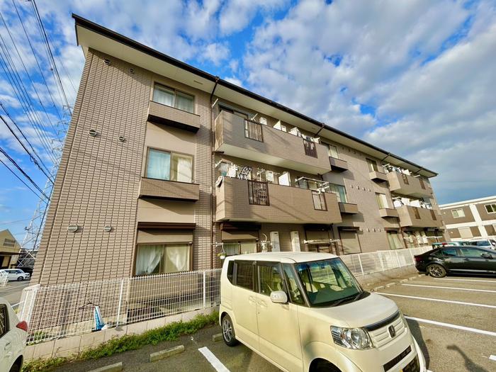 ロイヤルウイングA棟