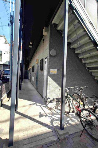 ＪＲ京浜東北線 西川口駅 徒歩11分 2階建 築24年