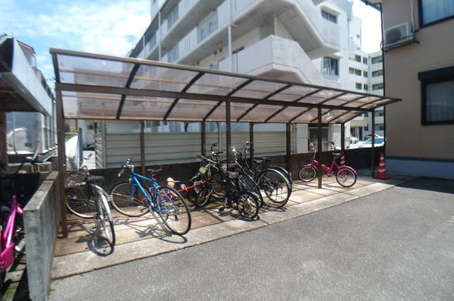 メナージュ B棟