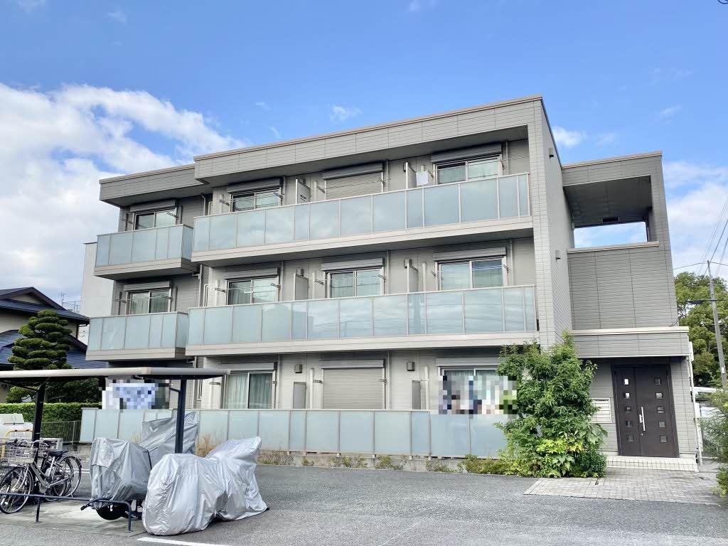 アンジュール