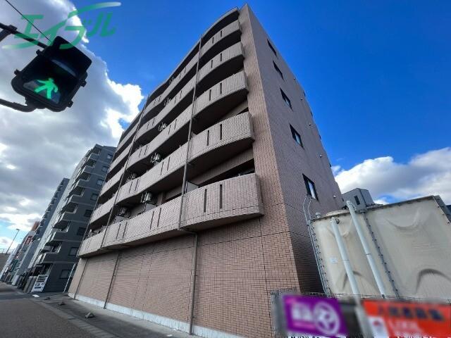 ランドマーク西町(1K/3階)