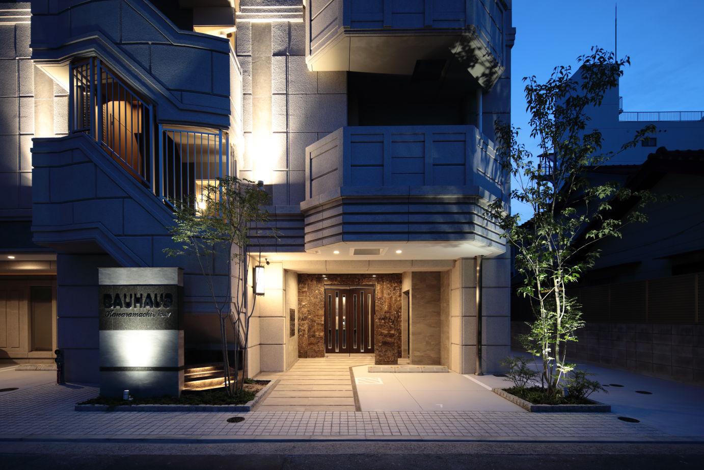 BAUHAUS KAWARAMACHI NO.21
