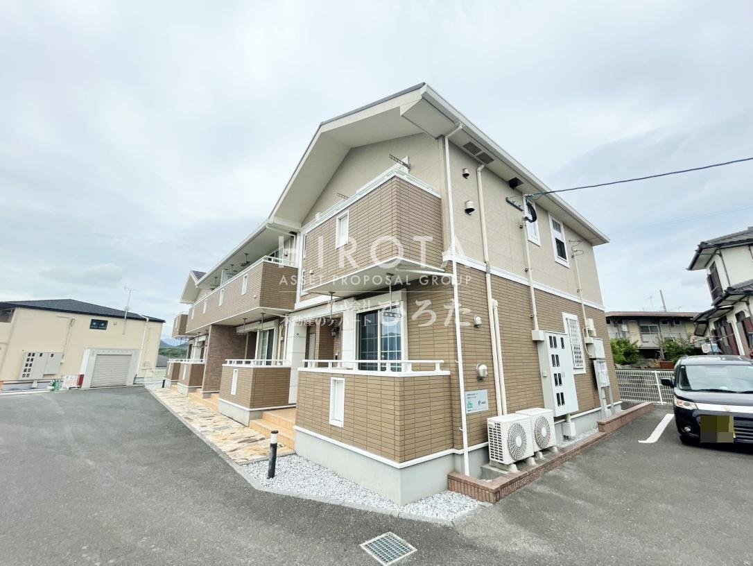 ソレイユ元町III