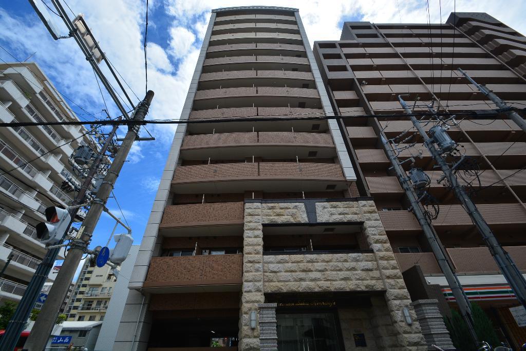 プレサンスSAKAEリバースタイル