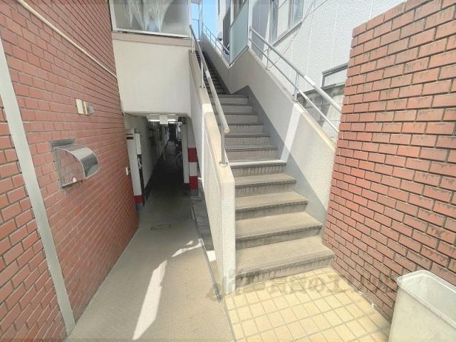 トリプルステーション菱屋西