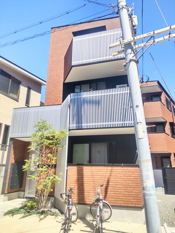 コティ大久保