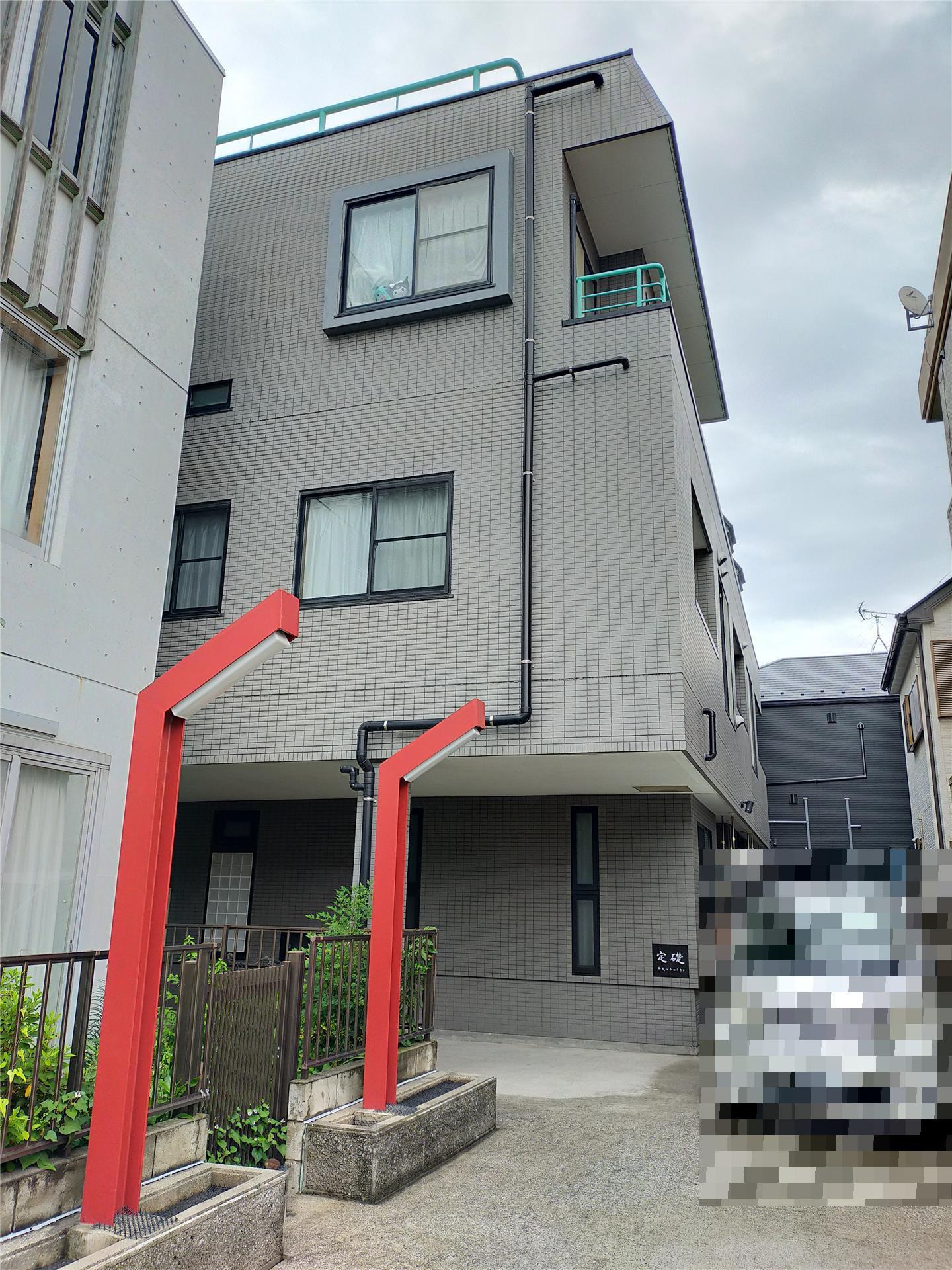 クレステージ