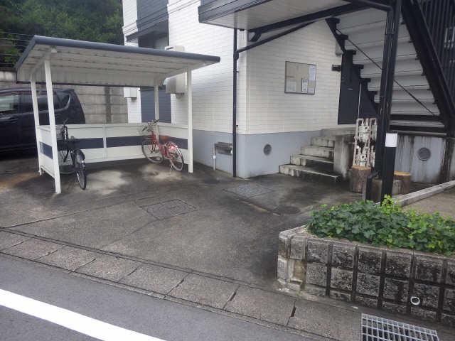 カーサ平子A棟