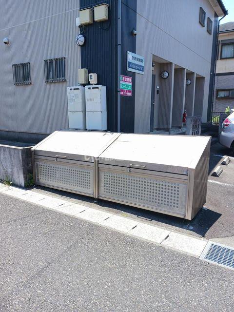 ビラアカシア