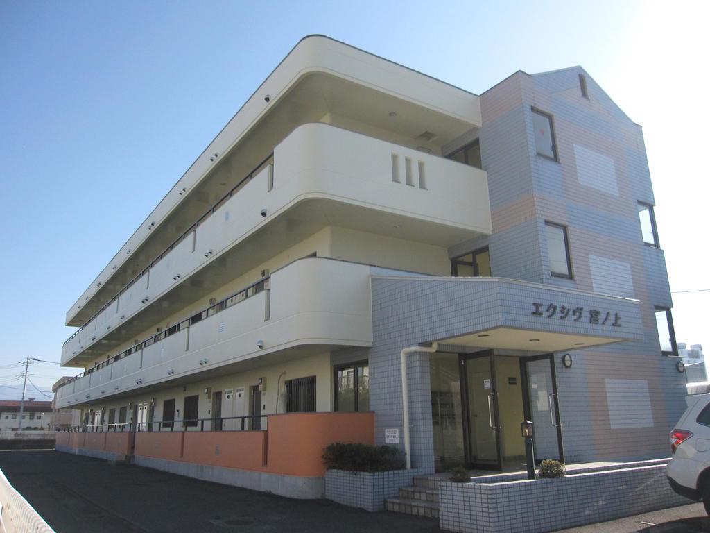 エクシヴ宮の上