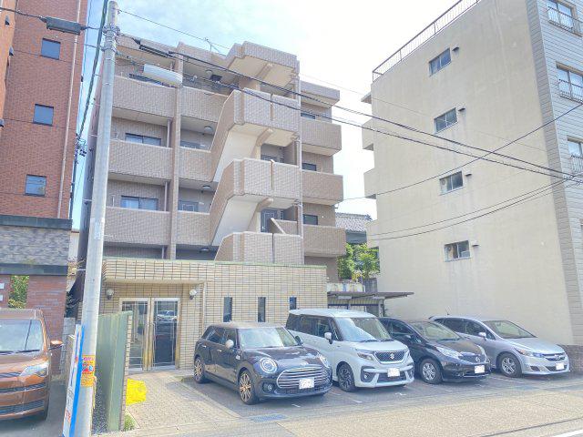 ラ・フォーレ一社
