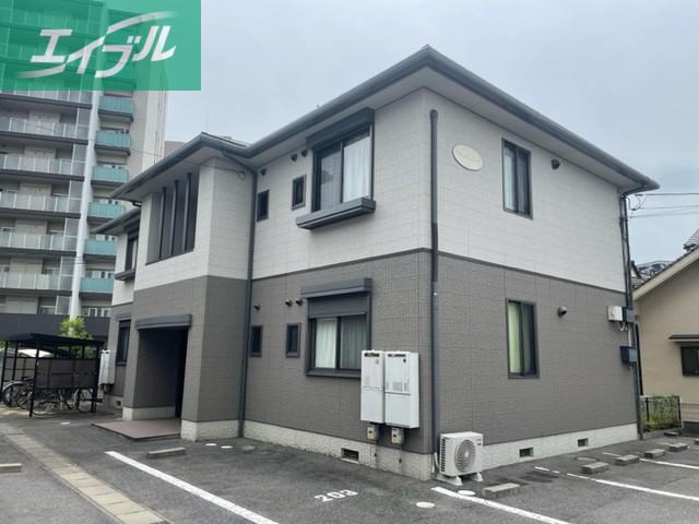 クラレッドシティC棟