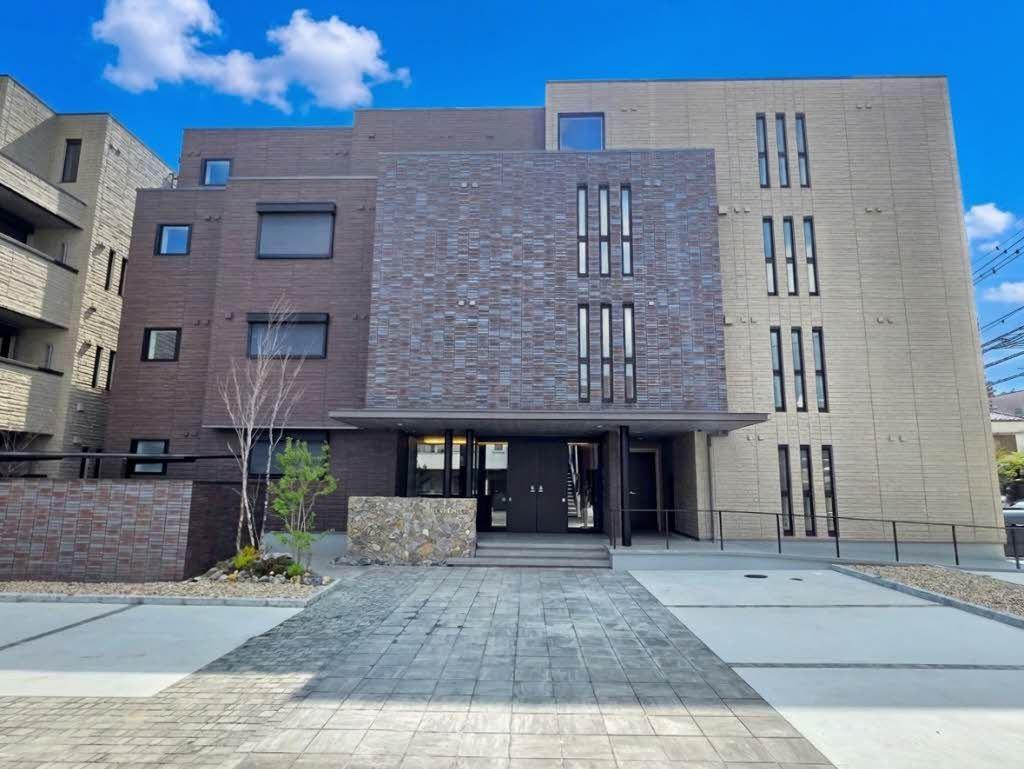 AVANCE東草深ウエスト