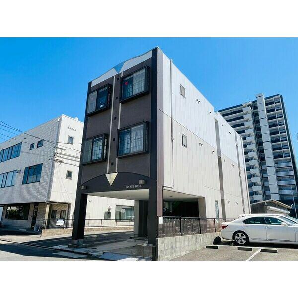 SQUARE FOUR