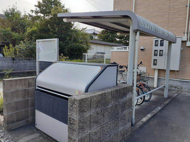 プラスドサンテ・トロワ